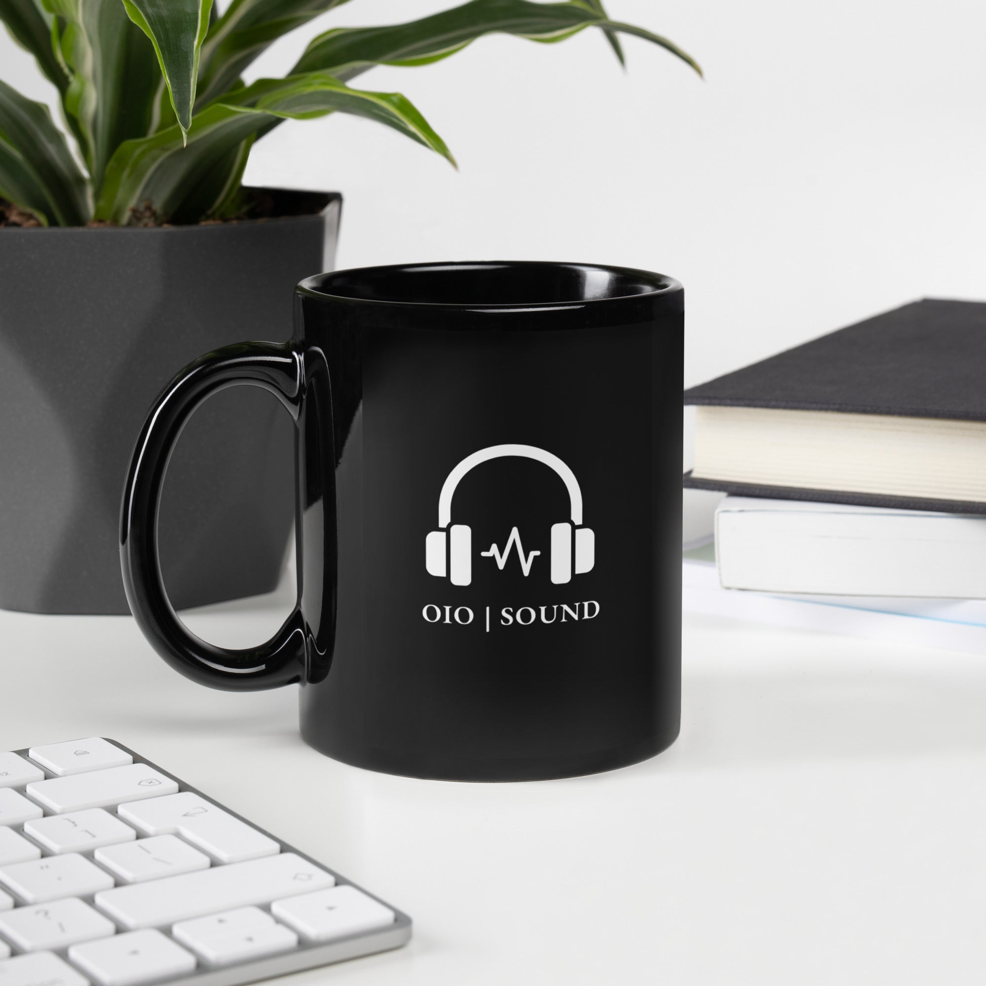 OIO | SOUND BLACK GLOSSY MUG
