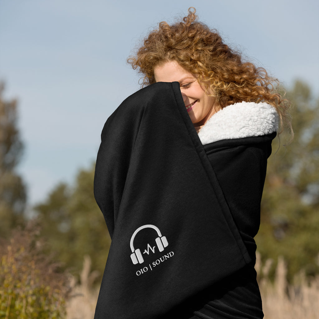 OIO | SOUND PREMIUM SHERPA BLANKET